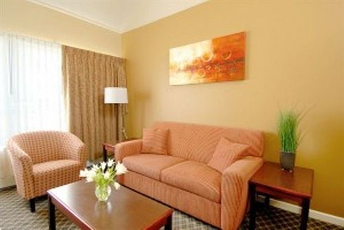 Robson Suites Vancouver Bagian luar foto