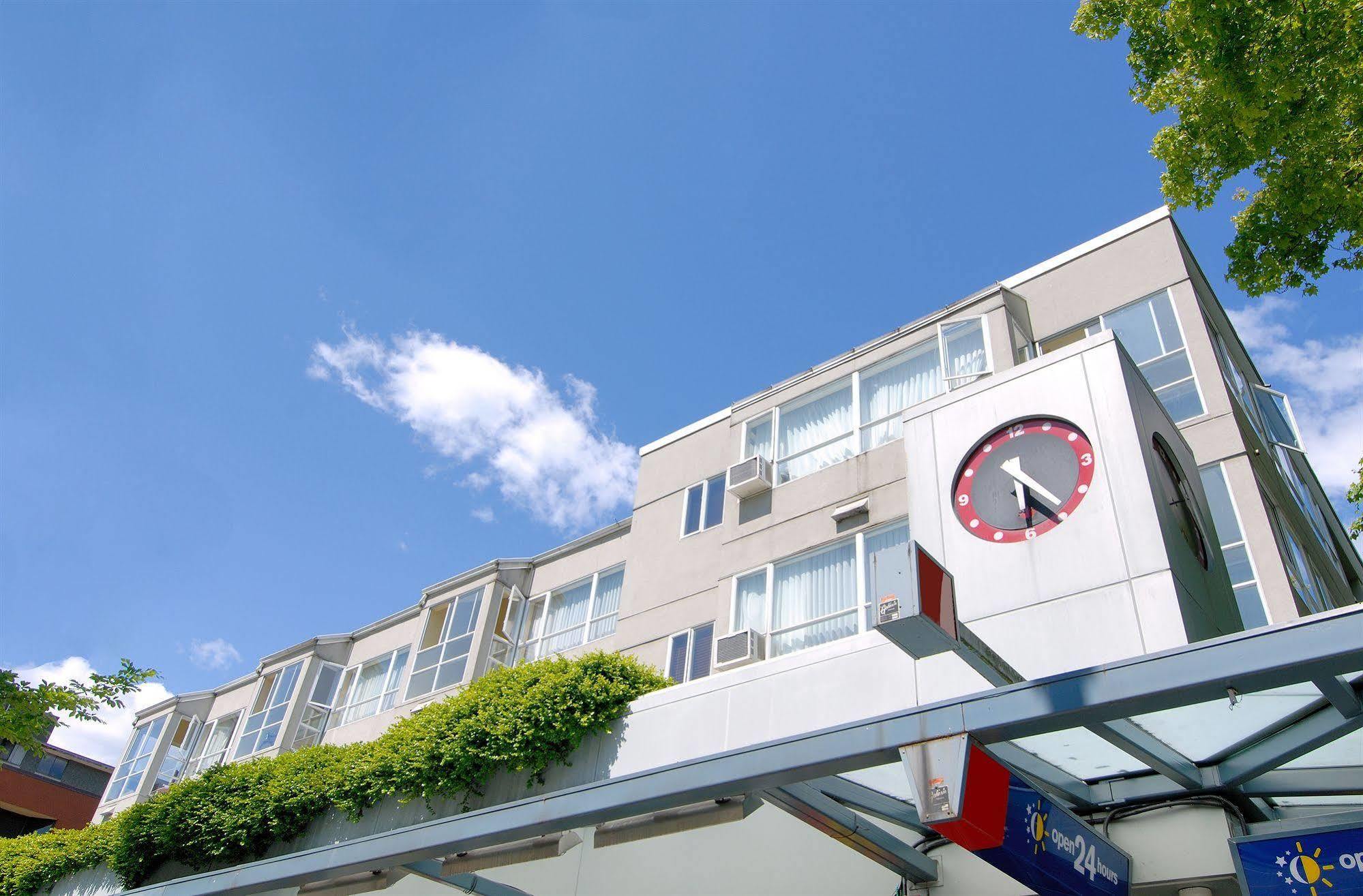 Robson Suites Vancouver Bagian luar foto